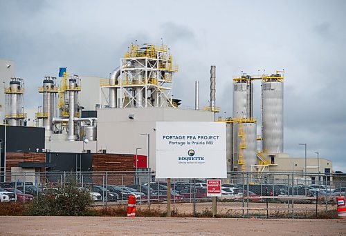 MIKE SUDOMA / Winnipeg Free Press
Exterior of Roquette Canada Ltd Pea Protein Processing plant just outside of Portage La Prairie Thursday afternoon.
October 14, 2021