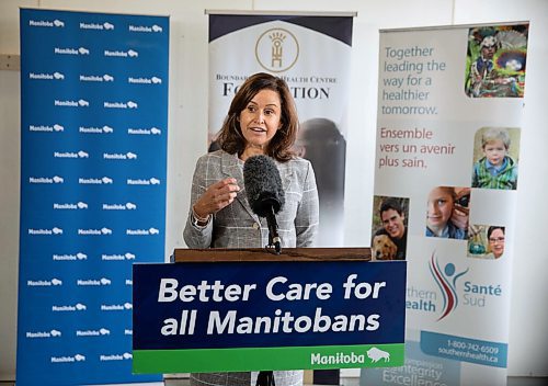 JESSICA LEE / WINNIPEG FREE PRESS

Jane Curtis, CEO of Southern Health makes an announcement on October 15, 2021, at Boundary Trail Health Centre in Winkler.

Reporter: Gabby




