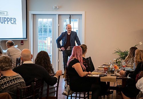 JESSICA LEE / WINNIPEG FREE PRESS

Editor in chief Paul Samyn gives a speech at the Free Press Fall Supper at Whitetail Meadow on October 17, 2021.






