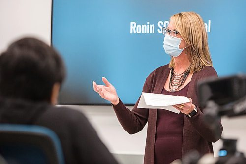 MIKAELA MACKENZIE / WINNIPEG FREE PRESS

Lynn Zapshala-Kelln, vice president of finance and administration, speaks to students in the Digital Film and Media Production program at RRC Polytechs new Innovation Centre in Winnipeg on Monday, Oct. 18, 2021. This program is the first to be learning in the new space. For Josh Frey-Sam story.
Winnipeg Free Press 2021.