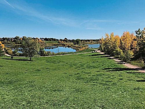 Canstar Community News Sept. 22, 2021 - Swistun Family Heritage Park in East St. Paul. (SHELDON BIRNIE/CANSTAR/THE HERALD)