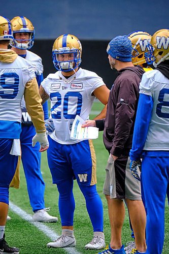 MIKE DEAL / WINNIPEG FREE PRESS
Winnipeg Blue Bombers Brady Oliveira (20) during practice at IG Field Tuesday morning.
211019 - Tuesday, October 19, 2021.