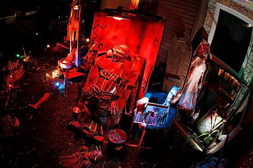 JOHN WOODS / WINNIPEG FREE PRESS
Andrew Royal works on his halloween display at his home in Winnipeg Tuesday, October 19, 2021. Royal raises money for Siloam Mission.

Reporter: Piche