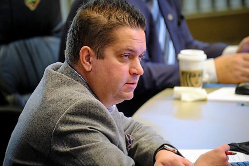 MIKE DEAL / WINNIPEG FREE PRESS
Winnipeg City Councillor Jeff Brwaty during an EPC meeting in the council chambers Wednesday morning.
211020 - Wednesday, October 20, 2021.