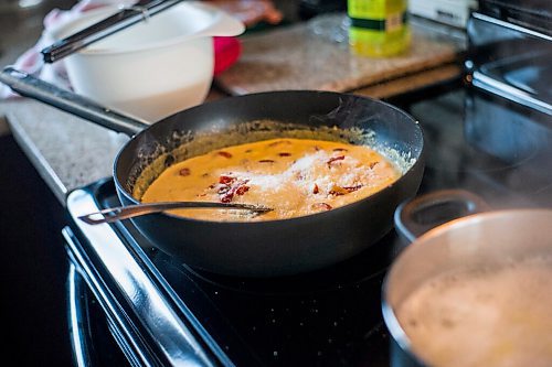 MIKAELA MACKENZIE / WINNIPEG FREE PRESS

Anucyia Kitching prepares a pumpkin pappardelle meal kit in her kitchen in Portage la Prairie on Wednesday, Oct. 20, 2021. For Anucyia Kitching story.
Winnipeg Free Press 2021.