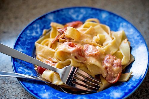 MIKAELA MACKENZIE / WINNIPEG FREE PRESS

A pumpkin pappardelle meal kit in Anucyia Kitching's kitchen in Portage la Prairie on Wednesday, Oct. 20, 2021. For Anucyia Kitching story.
Winnipeg Free Press 2021.