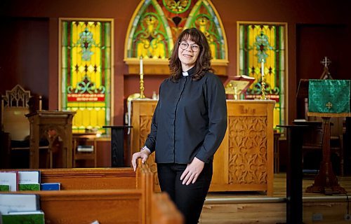 MIKE DEAL / WINNIPEG FREE PRESS
Rev. Helen Kennedy, bishop-elect of Diocese of Qu'Appelle in southern Saskatchewan at her current parish, St. George's Anglican Church, in Transcona.
see Brenda Suderman story
211021 - Thursday, October 21, 2021.