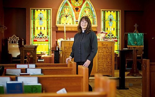 MIKE DEAL / WINNIPEG FREE PRESS
Rev. Helen Kennedy, bishop-elect of Diocese of Qu'Appelle in southern Saskatchewan at her current parish, St. George's Anglican Church, in Transcona.
see Brenda Suderman story
211021 - Thursday, October 21, 2021.