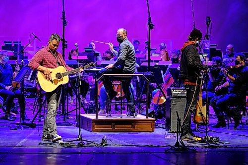 MIKE DEAL / WINNIPEG FREE PRESS
Conductor Julian Pellicano (centre) talks to Don Amero (left) during a sound check with the WSO at the Centennial Concert Hall Thursday afternoon. They will be performing three shows October 22-24.
211021 - Thursday, October 21, 2021.