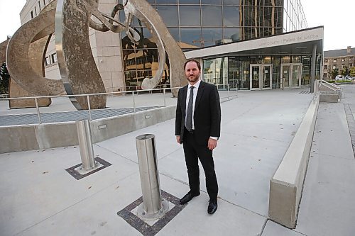 JOHN WOODS / WINNIPEG FREE PRESS
Defence lawyer Zach Kinahan, from Brodsky Amy & Gould, is photographed at the new entrance of the Law Courts in Winnipeg Monday, October 25, 2021. Kinahan feels it is important public buildings are accessible to all.

Reporter: Stevenson