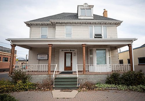 JESSICA LEE / WINNIPEG FREE PRESS

Hamilton House at 185 Henderson Hwy is photographed on October 26, 2021.

Reporter: Ben






