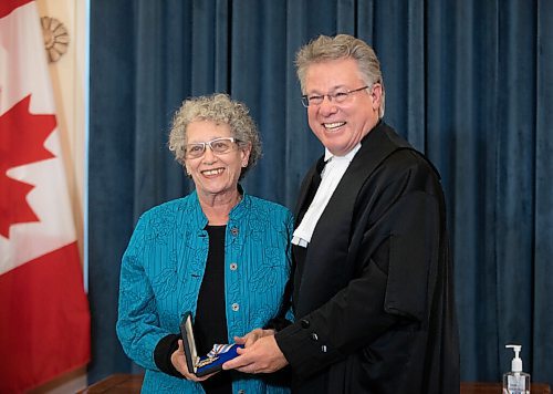 JESSICA LEE / WINNIPEG FREE PRESS

Ava Kobrinsky (left) receives the Order of Manitoba medal from Chief Justice Richard Chartier at the Legislative Building on October 28, 2021. Kobrinsky is one of the founding directors of the Winnipeg Folk Festival and was general manager of the West End Cultural Centre. She has also played pivotal roles in establishing the Prairie Theatre Exchange, the Winnipeg Jewish Theatre and the Winnipeg Contemporary Dancers.







