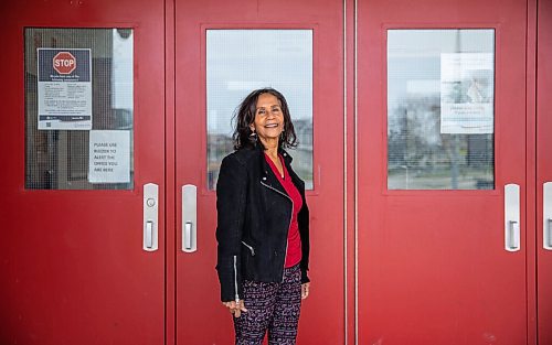 JESSICA LEE / WINNIPEG FREE PRESS

Suni Matthews, a recently retired school principal, and also co-chair of the Equity Matters coalition, poses for a photograph at a local school on October 31, 2021.

Reporter: Maggie







