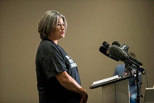 MIKAELA MACKENZIE / WINNIPEG FREE PRESS

Sixties scoop survivor Teri Starr calls on the federal government to commission a national inquiry into the sixties scoop in Winnipeg on Monday, Nov. 1, 2021. For JS story.
Winnipeg Free Press 2021.