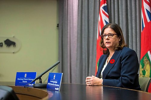 MIKAELA MACKENZIE / WINNIPEG FREE PRESS

Premier Heather Stefanson speaks at her first press conference since becoming premier at the Manitoba Legislative Building in Winnipeg on Tuesday, Nov. 2, 2021. For --- story.
Winnipeg Free Press 2021.