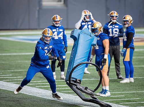 JESSICA LEE / WINNIPEG FREE PRESS

Winnipeg Blue Bombers player Jesse Briggs is photographed at IG Field on November 2, 2021.

Reporter: Taylor





