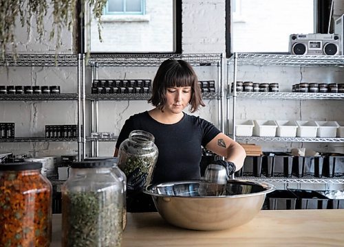 JESSICA LEE / WINNIPEG FREE PRESS

Natassia Bezoplenko-Brazeau mixes tea on November 4, 2021 at the Northlore store.

Northlore is a body care shop founded by Natassia Bezoplenko-Brazeau. They make many of their own products and try to source as locally as possible. They recently opened their new storefront in the Exchange District.

Reporter: Gabby








