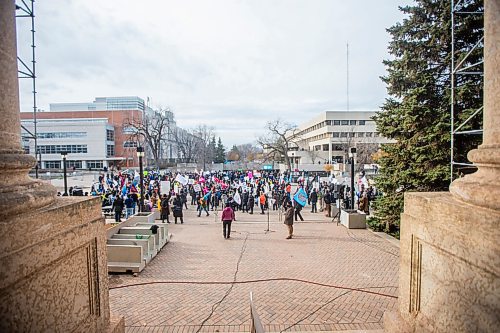 MIKAELA MACKENZIE / WINNIPEG FREE PRESS

UMFA president Orvie Dingwall speaks at a rally of UMFA members, students and supporters at the University of Manitoba in Winnipeg on Friday, Nov. 5, 2021. Standup.
Winnipeg Free Press 2021.