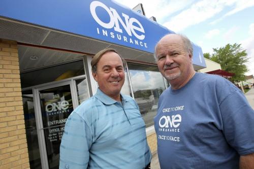 MIKE.DEAL@FREEPRESS.MB.CA 100604 - Friday, June 4th, 2010 (l-r) Allan Molitowsky and Dale McMillan with One Insurance in Selkirk, Manitoba have re-branded their insurance business. See Martin Cash story. MIKE DEAL / WINNIPEG FREE PRESS
