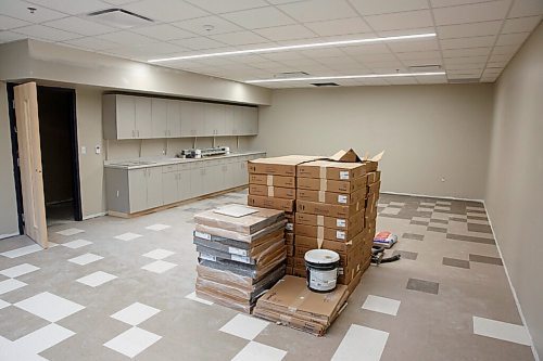 MIKE DEAL / WINNIPEG FREE PRESS
One of the classrooms.
The RWB student boarding building at 225 Edmonton Street that is under construction replacing the accommodations that were torn down to make way for the completion of True North Square and the new Wawanesa head office. 
see Jen Zoratti story
211110 - Wednesday, November 10, 2021.