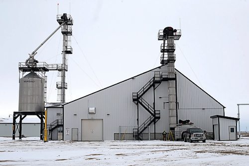 SHANNON VANRAES / WINNIPEG FREE PRESS
Parrish & Heimbeckers new 6,000 MT dry fertilizer shed at its Dugald Grain Elevator & Crop Inputs Centre east of Winnipeg on November 16, 2021.