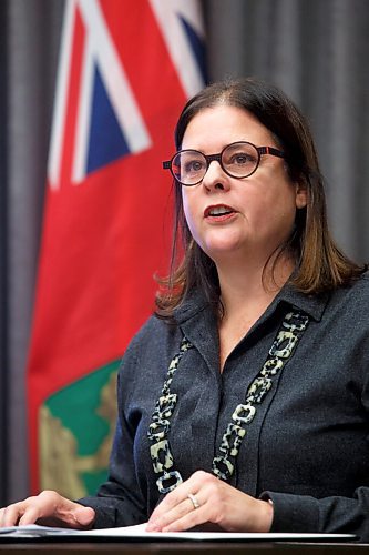 MIKE DEAL / WINNIPEG FREE PRESS
Premier Heather Stefanson and Health and Seniors Care Minister Audrey Gordon along with a virtual Dr. Joss Reimer, medical lead, Vaccine Implementation Task Force, announce that Manitoba is ready to launch the next phase of Manitobas vaccine campaign to protect children ages five to 11 from COVID-19, during a press conference at the Manitoba Legislative building Wednesday afternoon.
211117 - Wednesday, November 17, 2021.