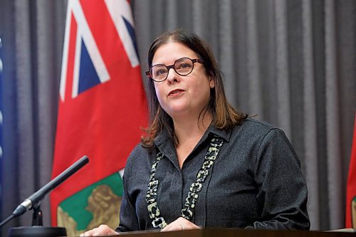 MIKE DEAL / WINNIPEG FREE PRESS
Premier Heather Stefanson and Health and Seniors Care Minister Audrey Gordon along with a virtual Dr. Joss Reimer, medical lead, Vaccine Implementation Task Force, announce that Manitoba is ready to launch the next phase of Manitobas vaccine campaign to protect children ages five to 11 from COVID-19, during a press conference at the Manitoba Legislative building Wednesday afternoon.
211117 - Wednesday, November 17, 2021.