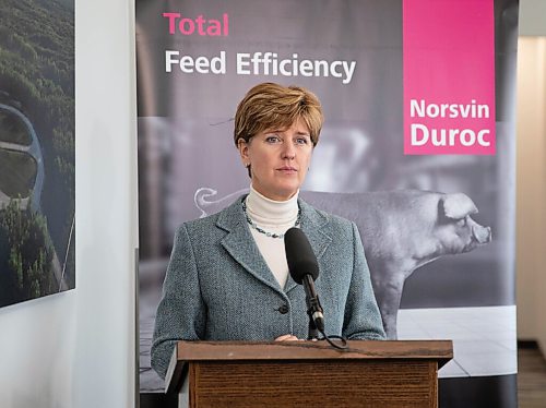 JESSICA LEE / WINNIPEG FREE PRESS

Agriculture and Agri-Food Canada Minister Marie-Claude Bibeau is photographed making a speech on November 19, 2021 at the Topigs Norsvin Canada office. The governments of Canada and Manitoba are investing $2.2 million in three agricultural research projects which will be conducted by Topigs Norsvin.

Reporter: Martin







