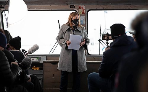 JESSICA LEE / WINNIPEG FREE PRESS

Sarah Guillemard, Manitoba Minister of Conservation and Climate, makes remarks to media and other guests in the new electric Tundra Buggy on November 20, 2021 in Churchill, Manitoba.

Reporter: Sarah







