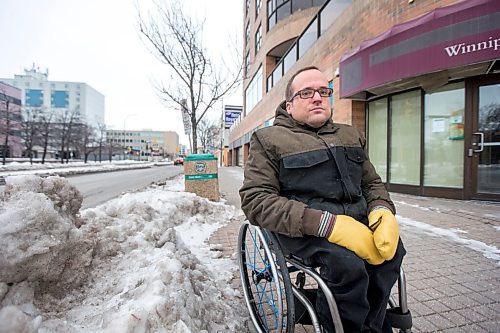 MIKAELA MACKENZIE / WINNIPEG FREE PRESS

Allen Mankewich, who faces challenges with sidewalk snow clearing every year as a wheelchair user, poses for a portrait downtown in Winnipeg on Monday, Nov. 22, 2021. For Joyanne story.
Winnipeg Free Press 2021.