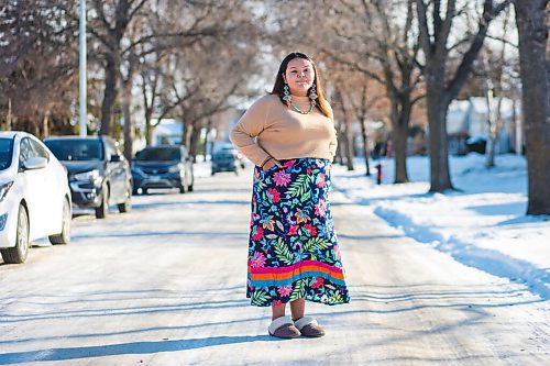 MIKAELA MACKENZIE / WINNIPEG FREE PRESS

Kay Lagimodiere poses for a portrait in front of her home in Winnipeg on Wednesday, Nov. 24, 2021. For Janine story.
Winnipeg Free Press 2021.