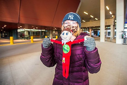 MIKAELA MACKENZIE / WINNIPEG FREE PRESS

Charlee Wolfe (nine) poses for a portrait with Elfy in front of the RBC Convention Centre vaccination supersite after getting vaccinated in Winnipeg on Wednesday, Nov. 24, 2021. For --- story.
Winnipeg Free Press 2021.