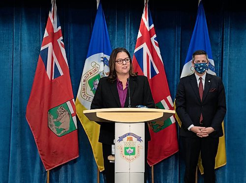 JESSICA LEE / WINNIPEG FREE PRESS

Mayor Brian Bowman and Premier Heather Stefanson announce they will be working together at City Hall on November 24, 2021

Reporter: Joyanne










