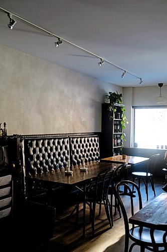 Mike Sudoma / Winnipeg Free Press
Decor inside Bonnie Day (formerly the Ruby West) Wednesday afternoon
November 24, 2021