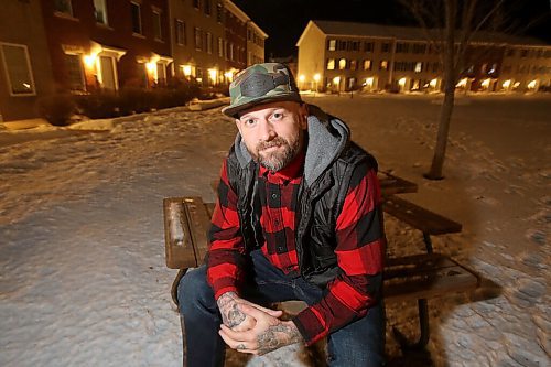 SHANNON VANRAES / WINNIPEG FREE PRESS
Jeff Bromley at a green space near his Winnipeg home on November 25, 2021.