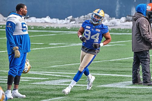 MIKE DEAL / WINNIPEG FREE PRESS
Winnipeg Blue Bombers Jackson Jeffcoat (94) during practice at IG Field Friday morning.
211126 - Friday, November 26, 2021.