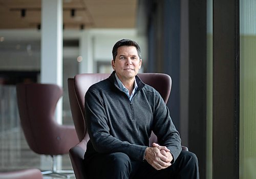 JESSICA LEE / WINNIPEG FREE PRESS

Jamie Wilson, the new vice-president of Indigenous Strategy and Business Development at RRC Polytech poses for a portrait at the downtown RRC building on November 26, 2021.














