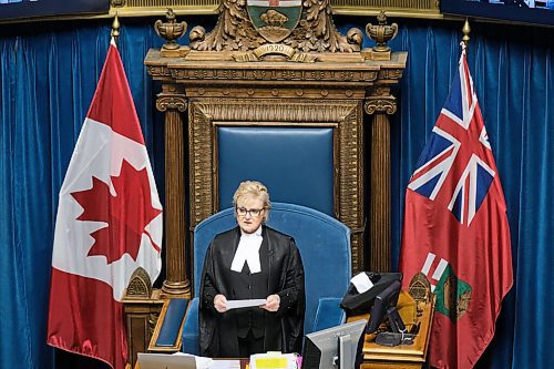 MIKE DEAL / WINNIPEG FREE PRESS
Speaker of the Legislative Assembly of Manitoba, Myrna Driedger, delivers the first-ever instance of a land acknowledgement as part of the formal proceedings of the legislative assembly of Manitoba Monday afternoon.
211129 - Monday, November 29, 2021.