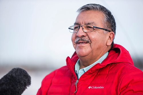 MIKAELA MACKENZIE / WINNIPEG FREE PRESS

Chemawawin Cree Nation chief Clarence Easter speaks at a Xplornet communications Inc. announcement in Grande Pointe on Tuesday, Nov. 30, 2021. For Martin Cash story.
Winnipeg Free Press 2021.