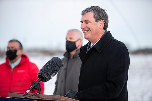 MIKAELA MACKENZIE / WINNIPEG FREE PRESS

Central services minister Reg Helwer speaks at an Xplornet communications Inc. announcement in Grande Pointe on Tuesday, Nov. 30, 2021. For Martin Cash story.
Winnipeg Free Press 2021.