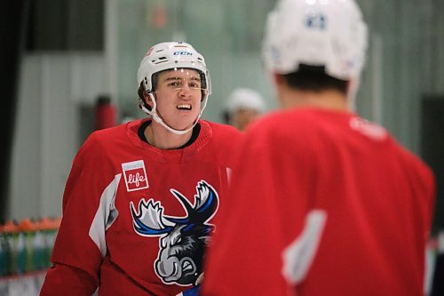 MIKE DEAL / WINNIPEG FREE PRESS
Manitoba Moose' Leon Gawanke (9) during practice at BellMTS IcePlex Tuesday.
211130 - Tuesday, November 30, 2021.