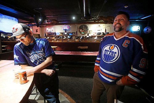 JOHN WOODS / WINNIPEG FREE PRESS
Patrick Nikolaus, left, and Mark Lamoreux talk about their friend at a memorial gathering for Tyler Yarema at the Pandora Inn in Winnipeg on Tuesday, November 30, 2021. Yarema is the citys latest homicide.

Re: May