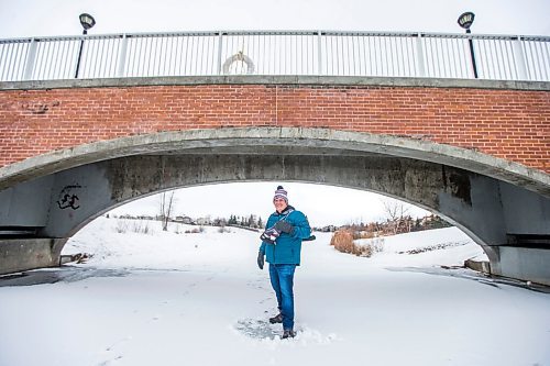 MIKAELA MACKENZIE / WINNIPEG FREE PRESS

Skating enthusiast Kerry Stevenson poses for a portrait on a pond near his house in Winnipeg on Wednesday, Dec. 1, 2021. For --- story.
Winnipeg Free Press 2021.