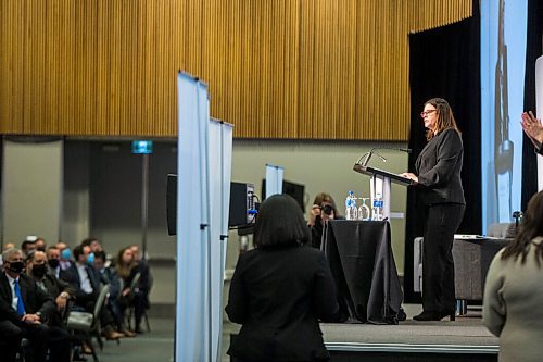 MIKAELA MACKENZIE / WINNIPEG FREE PRESS

Premier Heather Stefanson does her keynote address at a Chamber of Commerce luncheon at the RBC Convention Centre in Winnipeg on Thursday, Dec. 2, 2021. For Carol/Tom story.
Winnipeg Free Press 2021.