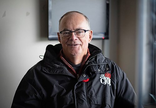 JESSICA LEE / WINNIPEG FREE PRESS

Bob Irving, 71, is photographed on December 2, 2021 in his broadcast booth at IG Field. He has been calling the Bombers games for CJOB since 1973 and retires on Sunday.

Reporter: Ben











