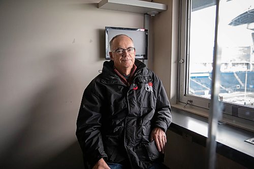JESSICA LEE / WINNIPEG FREE PRESS
Bob Irving, 71, is photographed on December 2, 2021 in his broadcast booth at IG Field. He has been calling the Bombers games for CJOB since 1973 and retires on Sunday.
Reporter: Ben