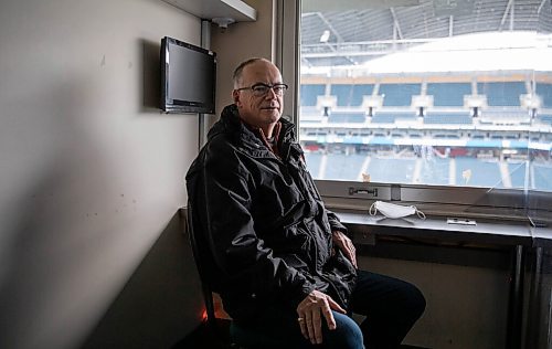 JESSICA LEE / WINNIPEG FREE PRESS

Bob Irving, 71, is photographed on December 2, 2021 in his broadcast booth at IG Field. He has been calling the Bombers games for CJOB since 1973 and retires on Sunday.

Reporter: Ben











