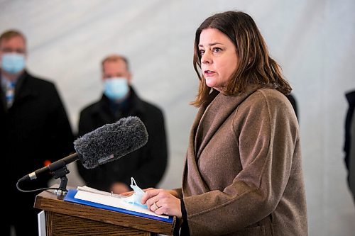 MIKAELA MACKENZIE / WINNIPEG FREE PRESS

Premier Heather Stefanson speaks at a health care announcement at the Selkirk Regional Health Centre on Friday, Dec. 3, 2021. For Danielle Da Silva story.
Winnipeg Free Press 2021.