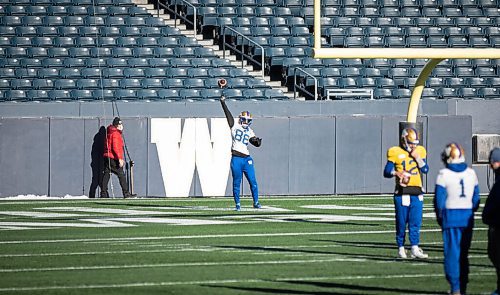 JESSICA LEE / WINNIPEG FREE PRESS

Rasheed Bailey #88 is photographed at Bombers practice on December 3, 2021 at IG Field.

Reporter: Taylor












