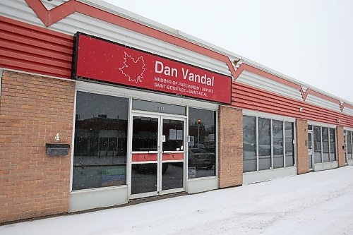 SHANNON VANRAES / WINNIPEG FREE PRESS
The constituency office of Dan Vandal, Member of Parliament for Saint BonifaceSaint Vital, on December 5, 2021.